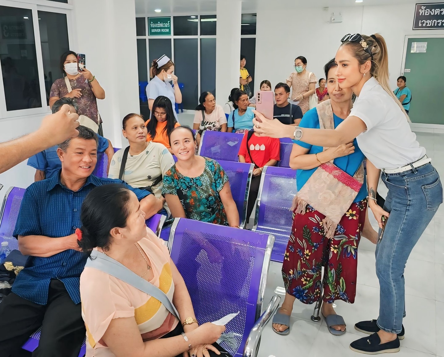อุ้ม - ลักขณา วัธนวงส์ศิริ
