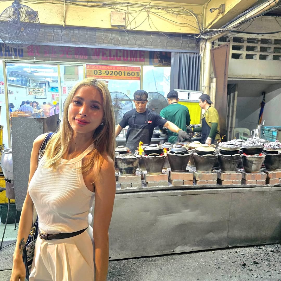 อุ้ม - ลักขณา วัธนวงส์ศิริ