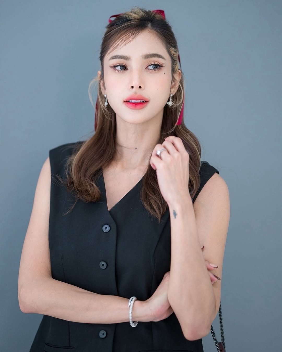 อุ้ม - ลักขณา วัธนวงส์ศิริ