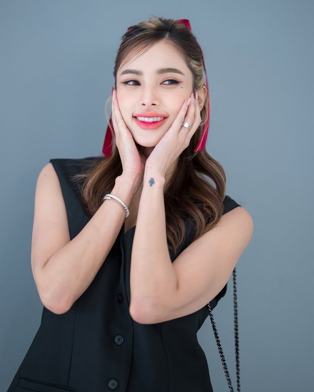 อุ้ม - ลักขณา วัธนวงส์ศิริ