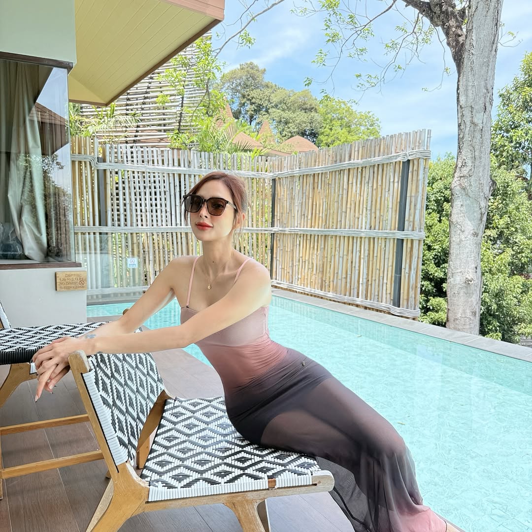 อุ้ม - ลักขณา วัธนวงส์ศิริ