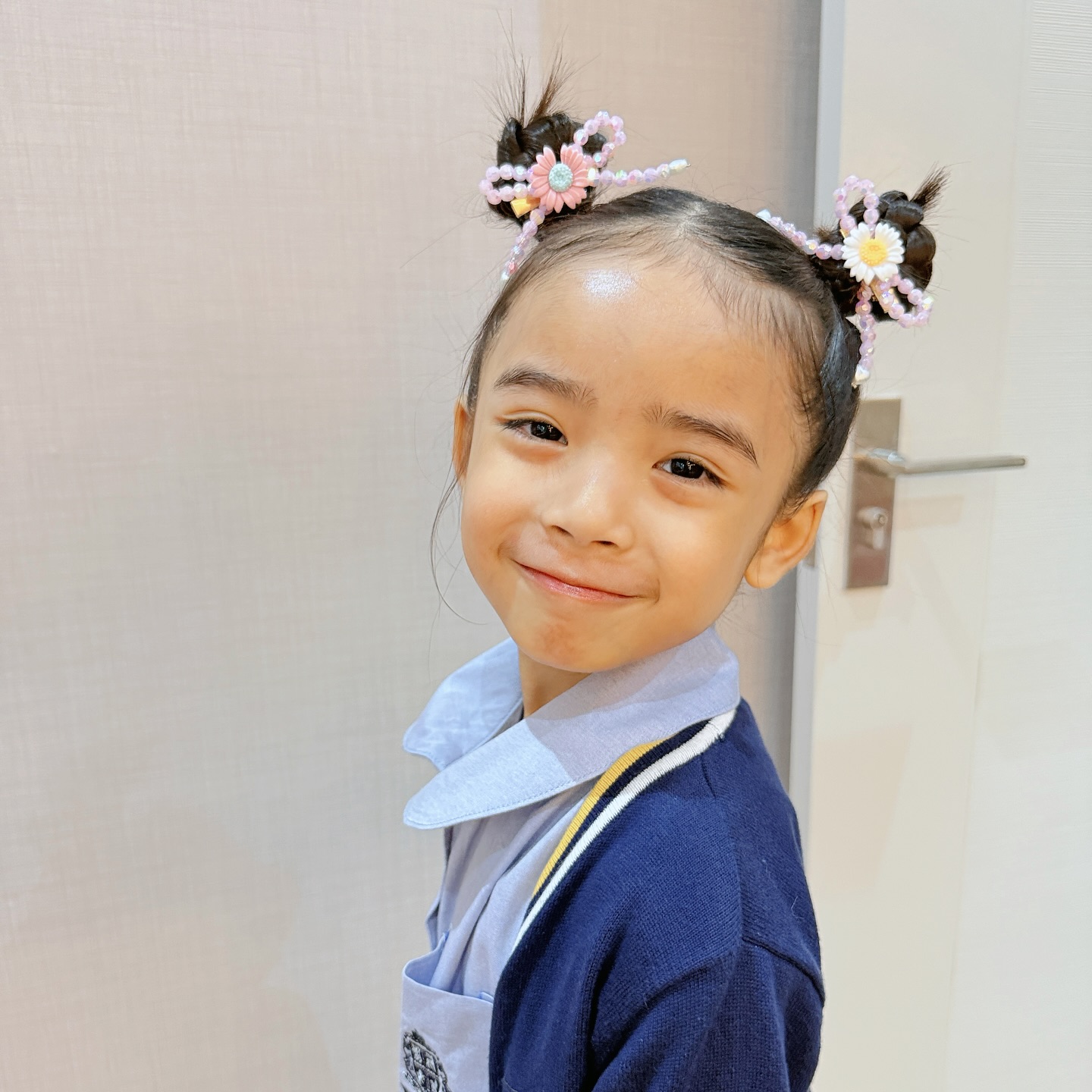 อุ้ม - ลักขณา วัธนวงส์ศิริ