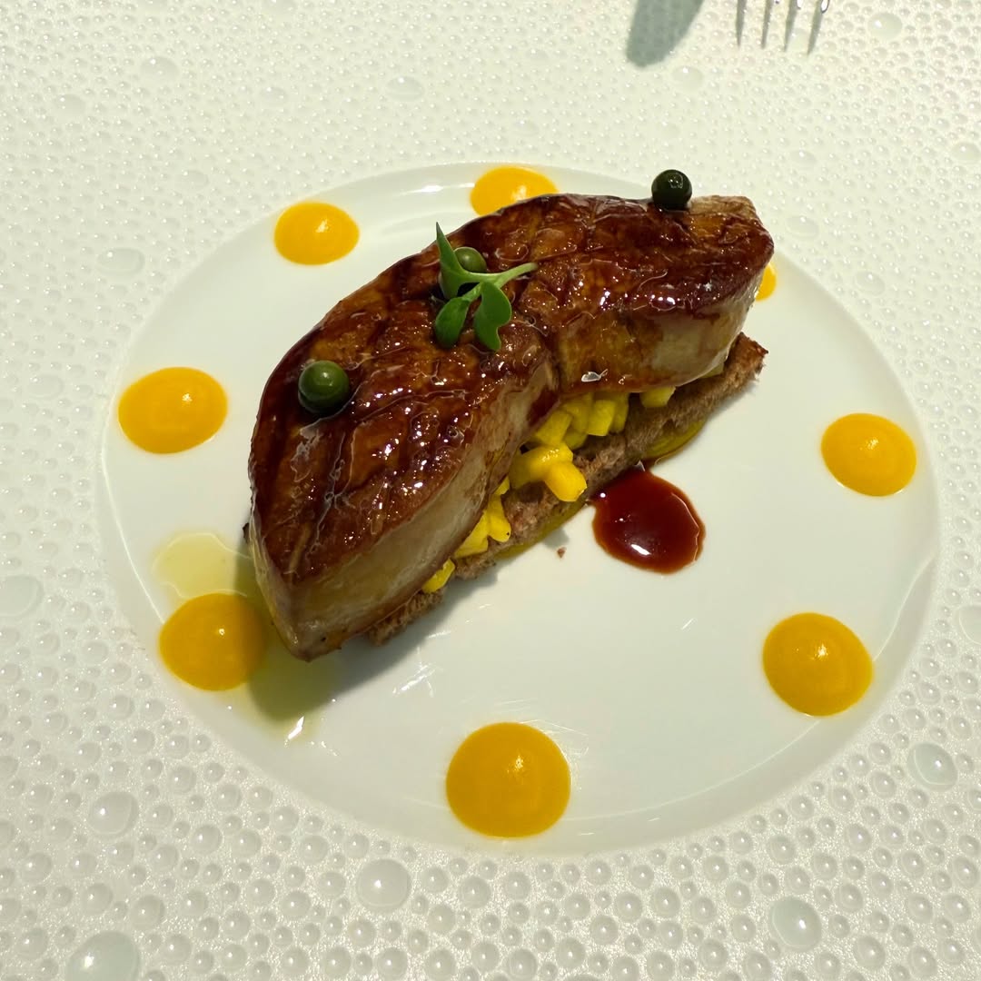 อุ้ม - ลักขณา วัธนวงส์ศิริ