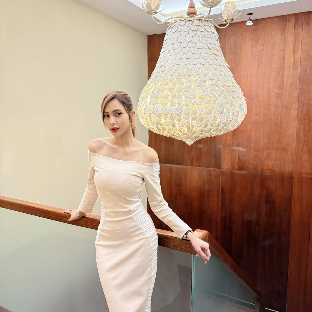 อุ้ม - ลักขณา วัธนวงส์ศิริ