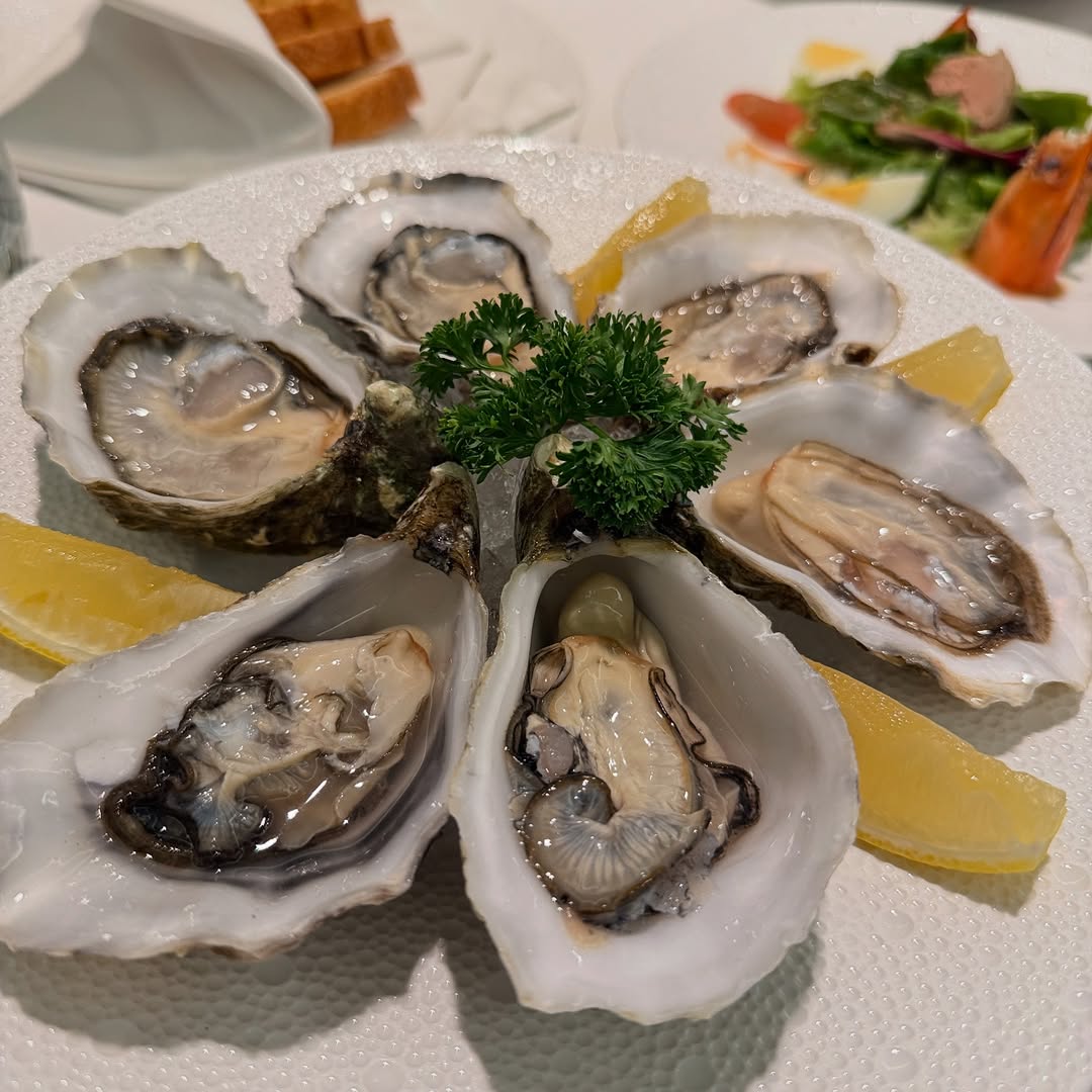 อุ้ม - ลักขณา วัธนวงส์ศิริ