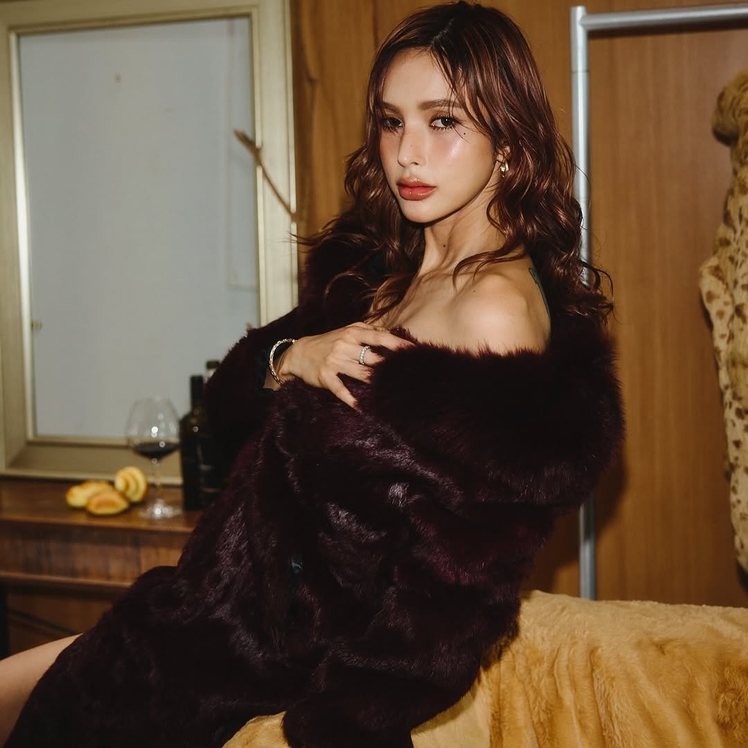 อุ้ม - ลักขณา วัธนวงส์ศิริ