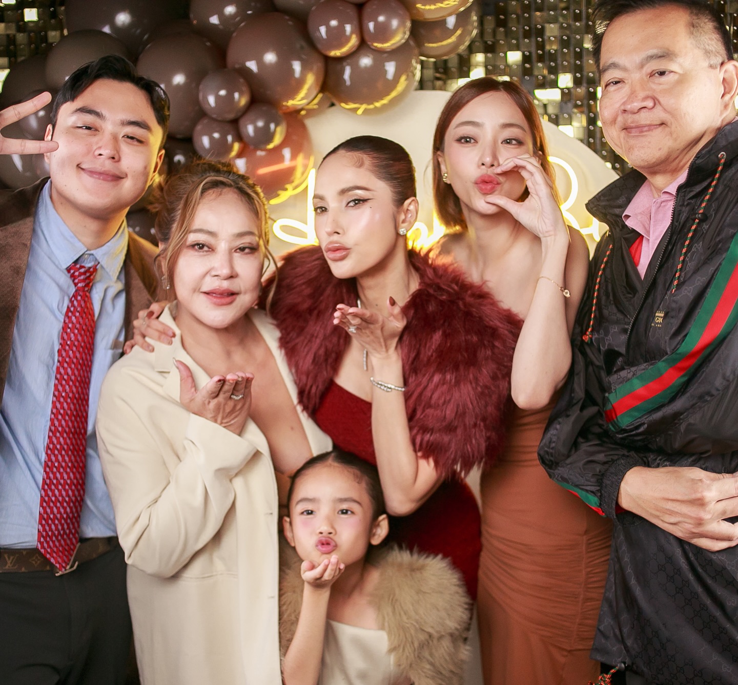 อุ้ม - ลักขณา วัธนวงส์ศิริ