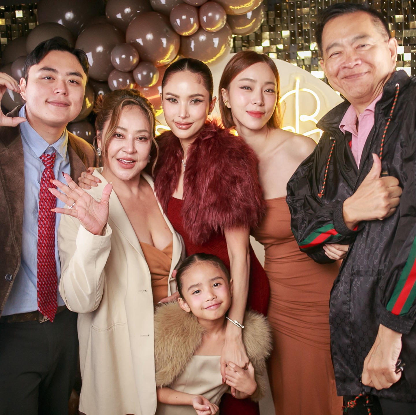 อุ้ม - ลักขณา วัธนวงส์ศิริ