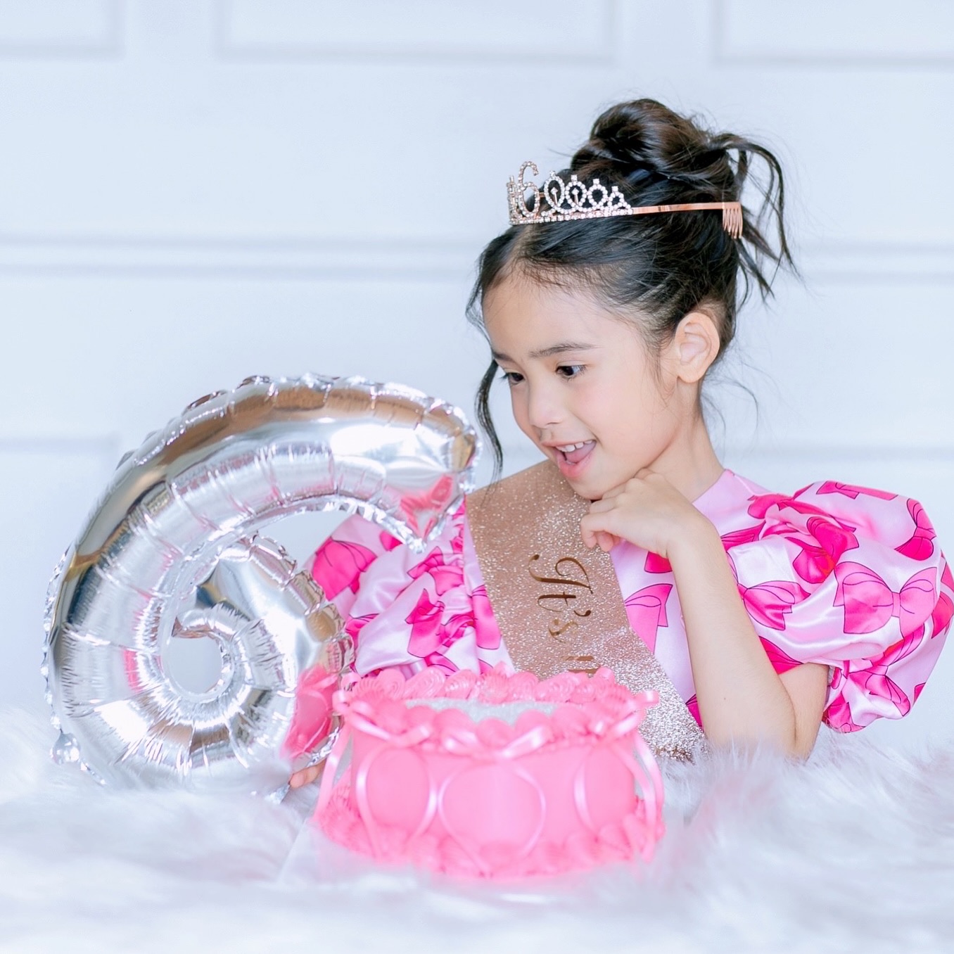 อุ้ม - ลักขณา วัธนวงส์ศิริ