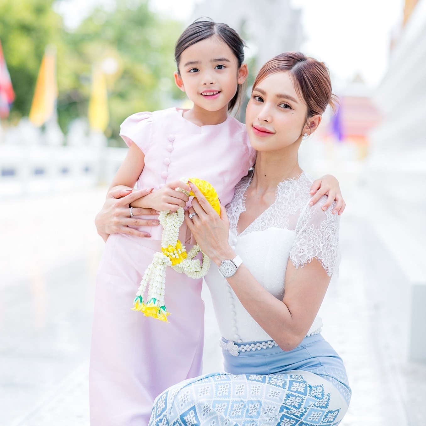 อุ้ม - ลักขณา วัธนวงส์ศิริ