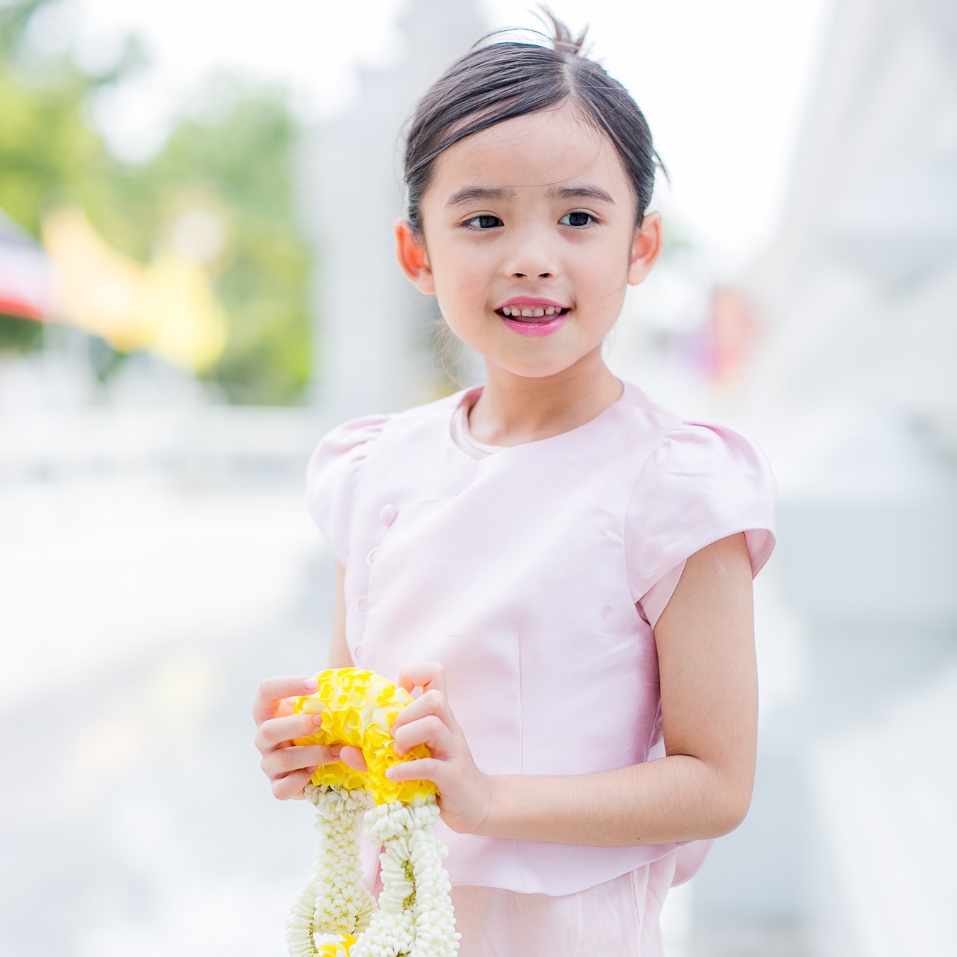 อุ้ม - ลักขณา วัธนวงส์ศิริ