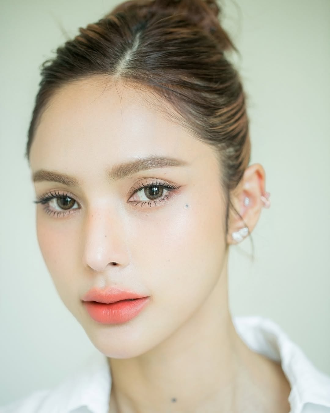 อุ้ม - ลักขณา วัธนวงส์ศิริ