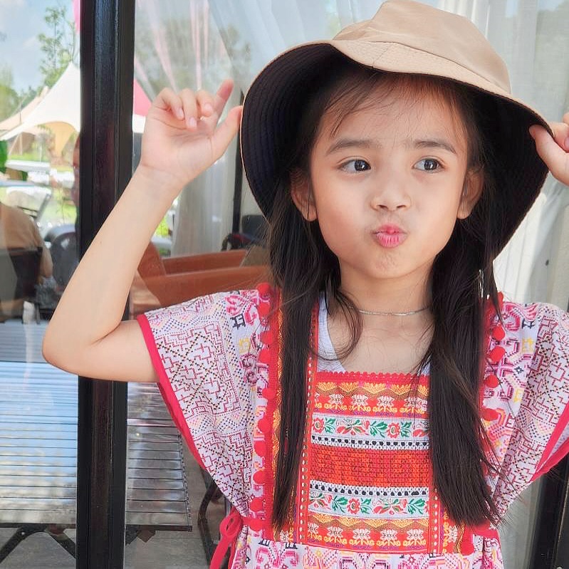 อุ้ม - ลักขณา วัธนวงส์ศิริ