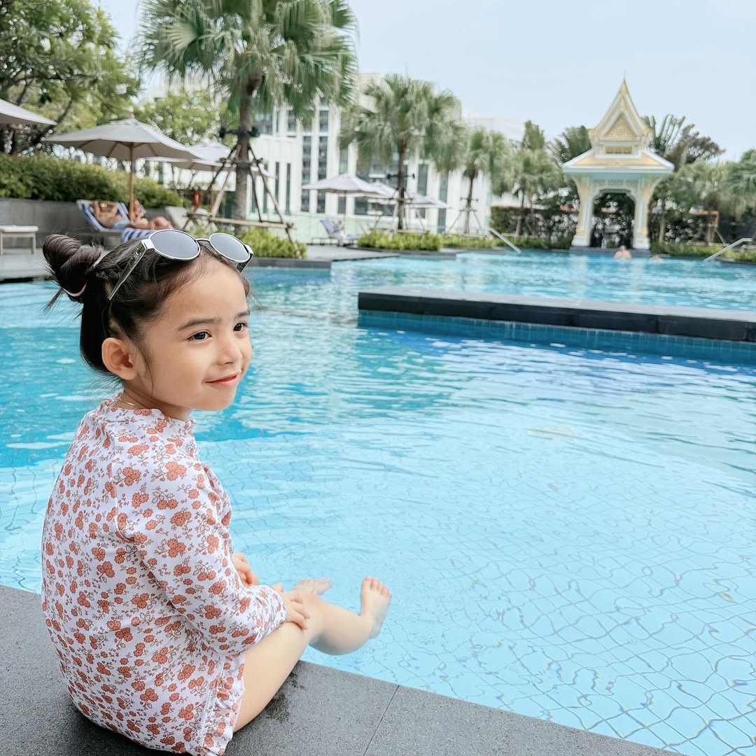 อุ้ม - ลักขณา วัธนวงส์ศิริ