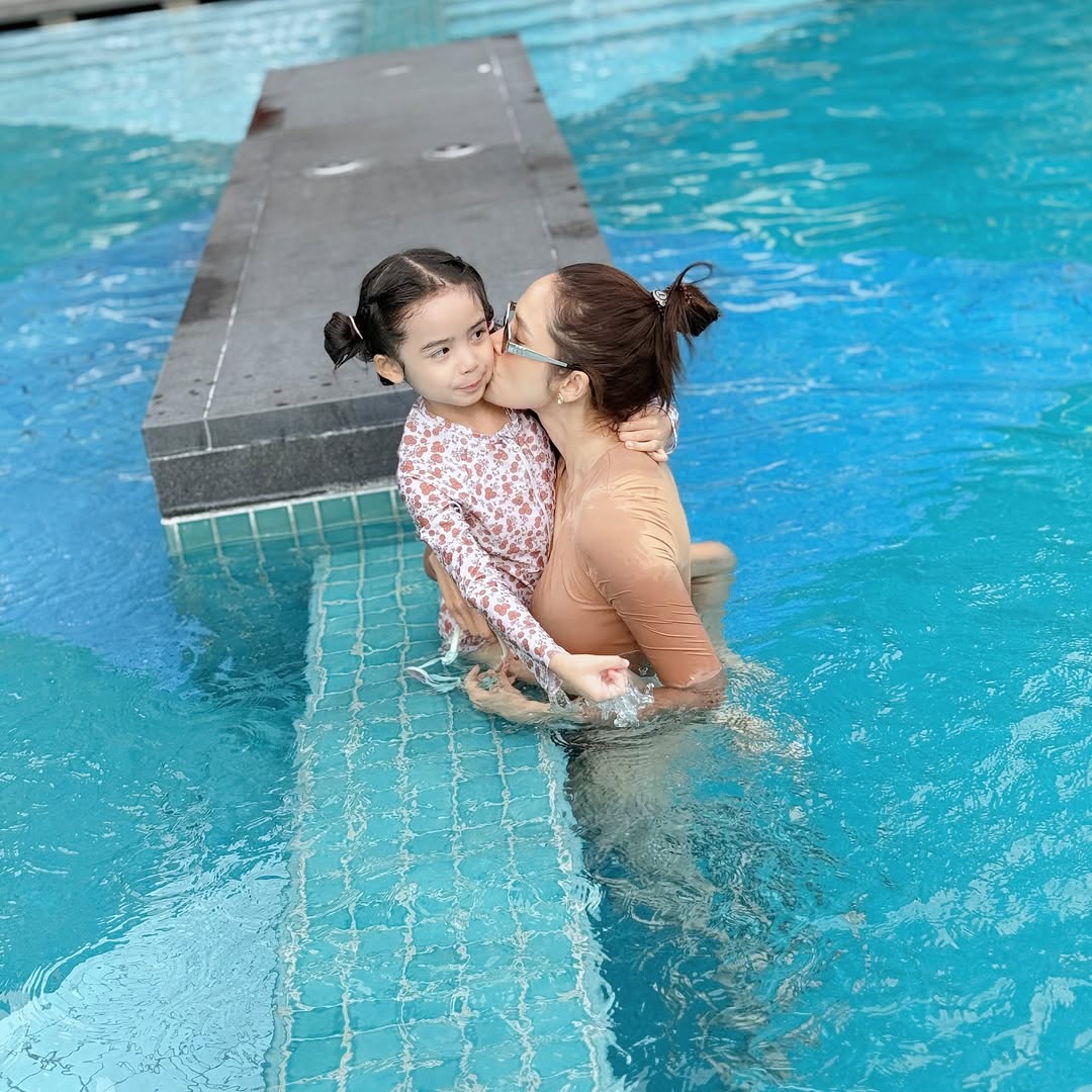 อุ้ม - ลักขณา วัธนวงส์ศิริ