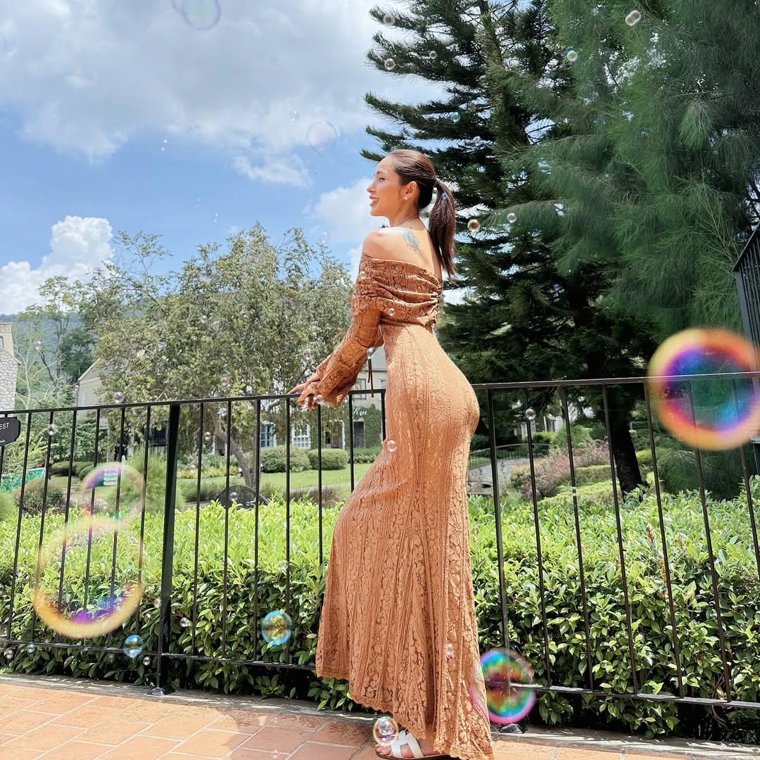 อุ้ม - ลักขณา วัธนวงส์ศิริ