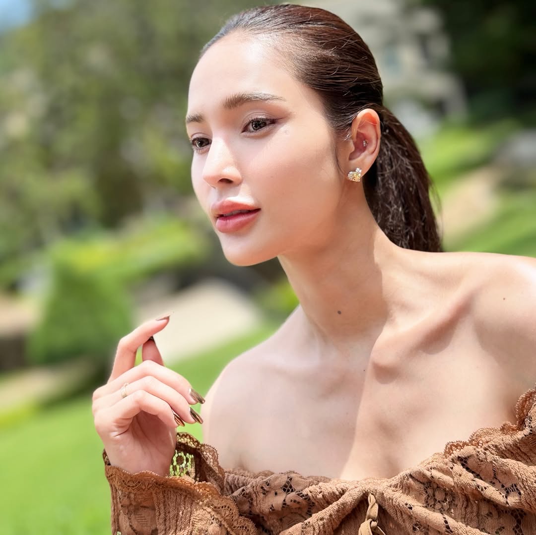 อุ้ม - ลักขณา วัธนวงส์ศิริ