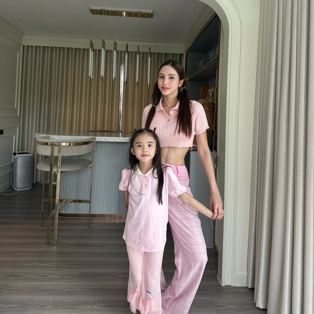 อุ้ม - ลักขณา วัธนวงส์ศิริ