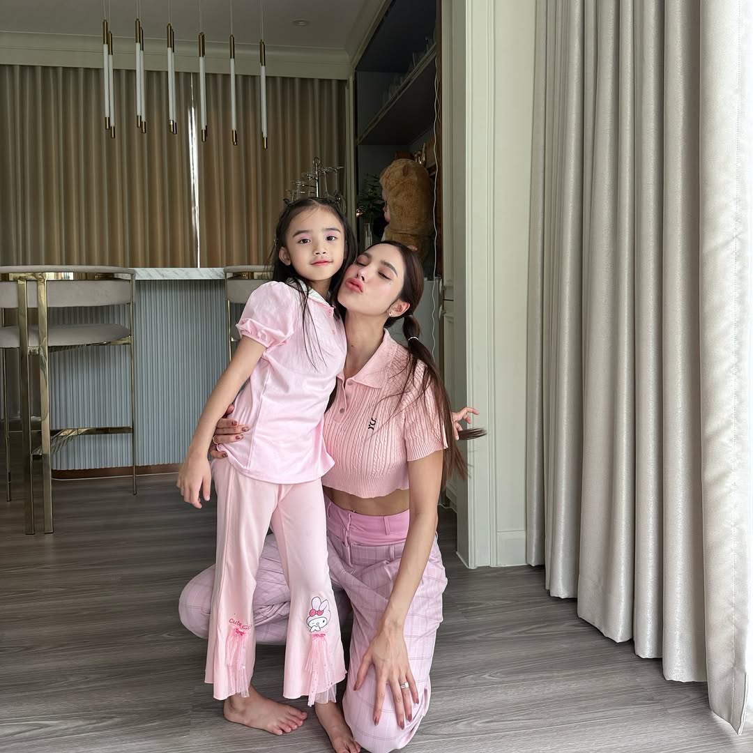 อุ้ม - ลักขณา วัธนวงส์ศิริ
