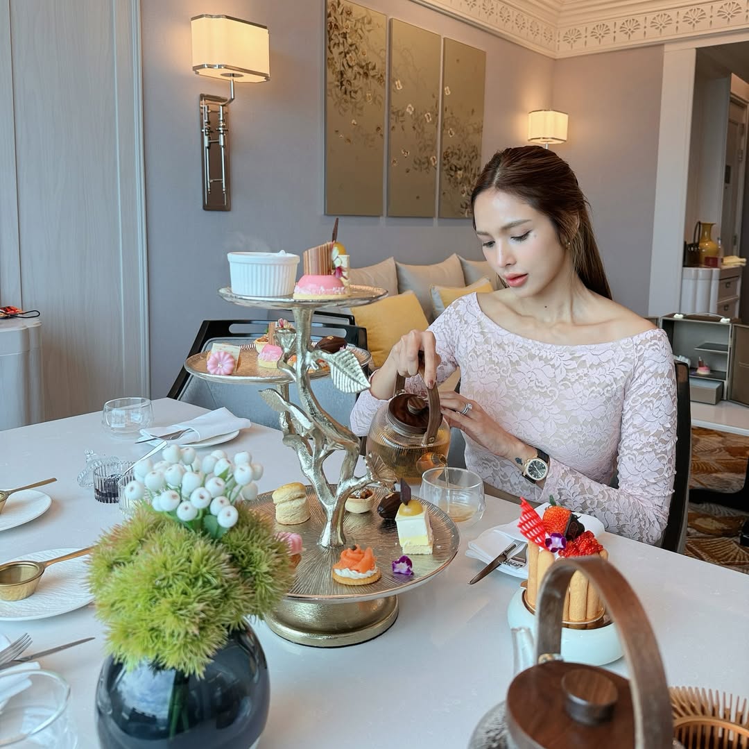 อุ้ม - ลักขณา วัธนวงส์ศิริ