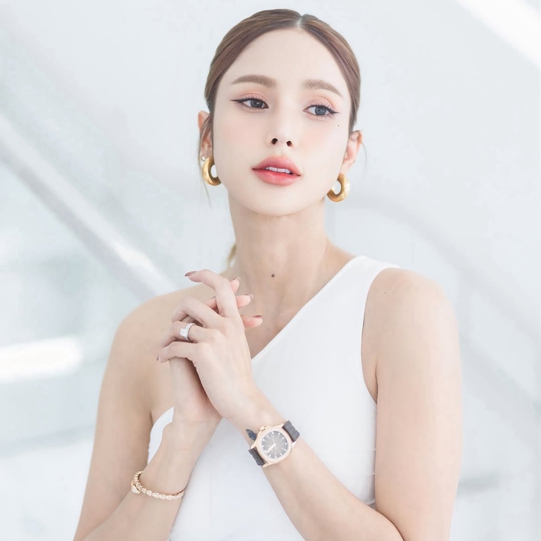 อุ้ม - ลักขณา วัธนวงส์ศิริ