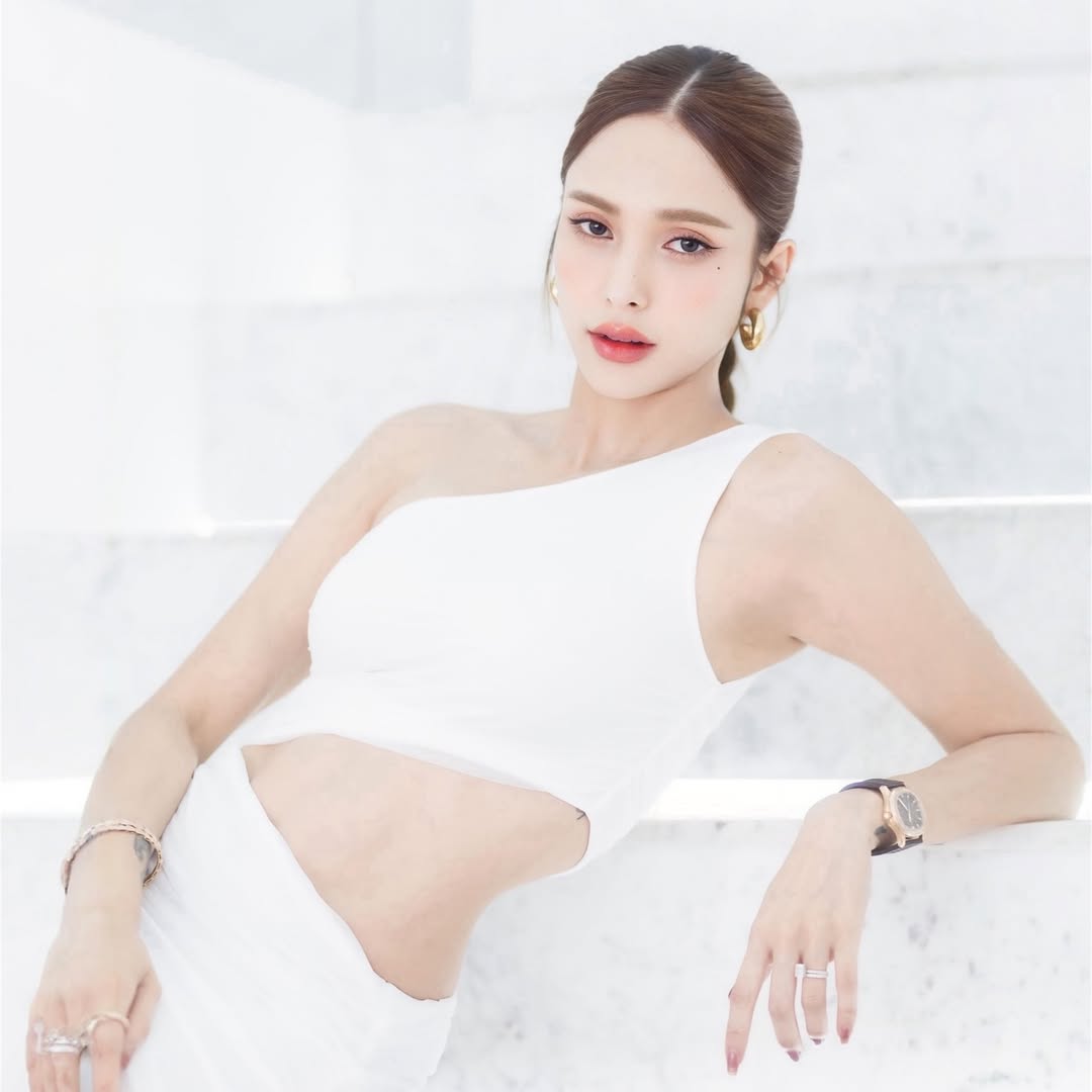 อุ้ม - ลักขณา วัธนวงส์ศิริ