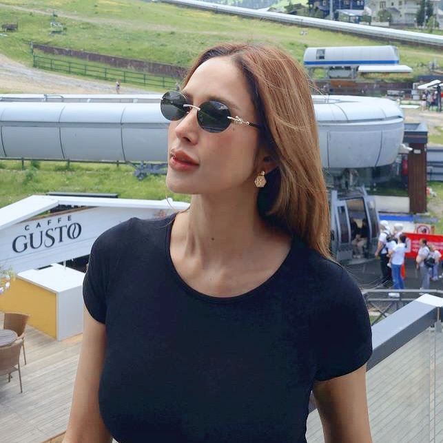 อุ้ม - ลักขณา วัธนวงส์ศิริ