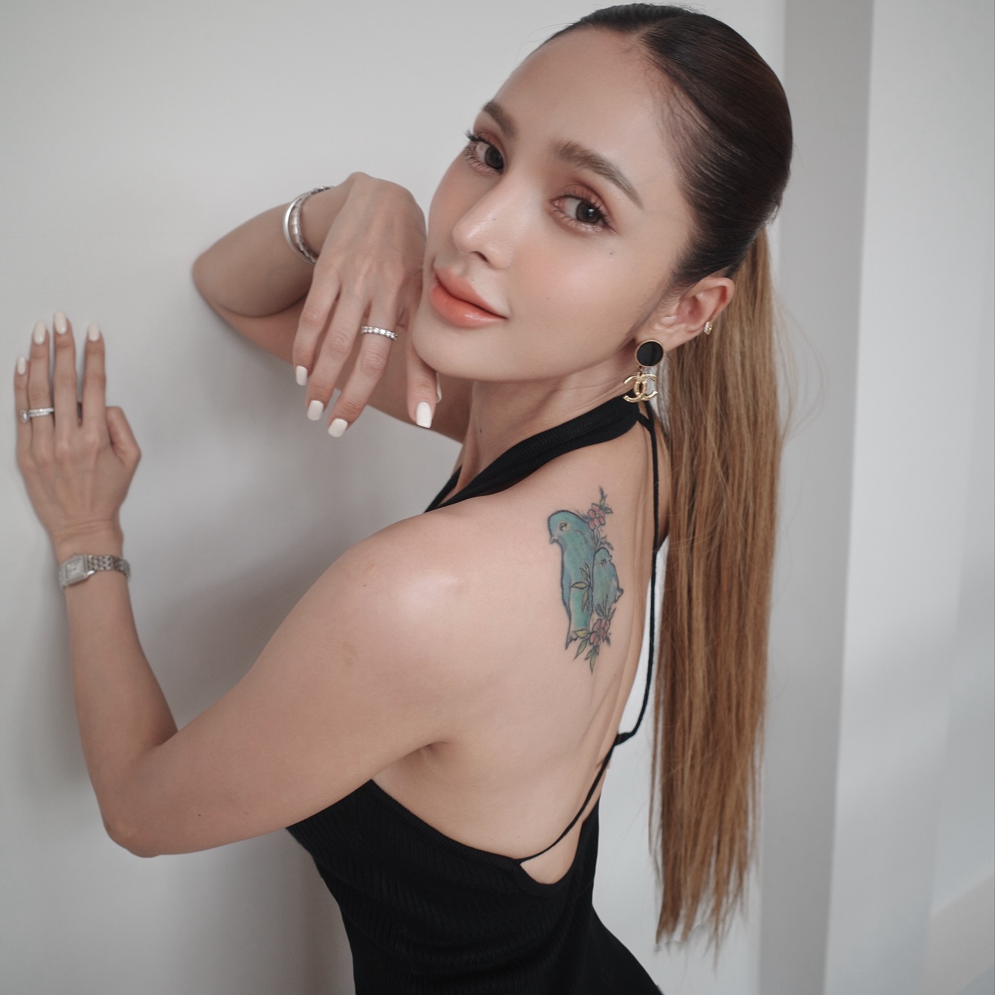 อุ้ม - ลักขณา วัธนวงส์ศิริ