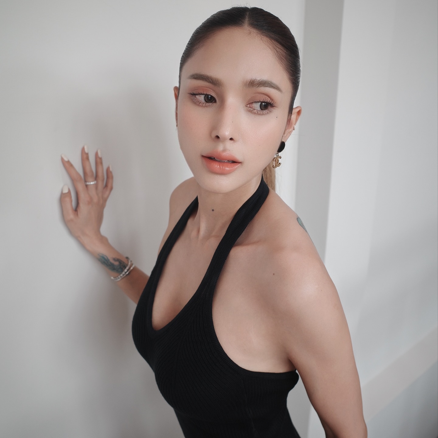 อุ้ม - ลักขณา วัธนวงส์ศิริ