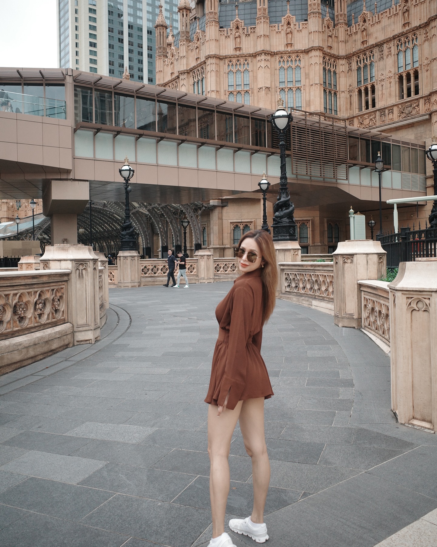 อุ้ม - ลักขณา วัธนวงส์ศิริ