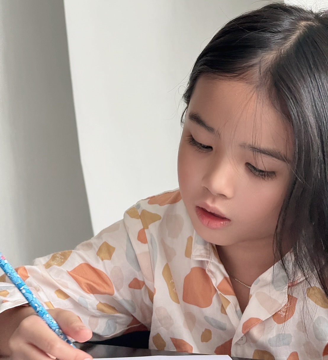 อุ้ม - ลักขณา วัธนวงส์ศิริ