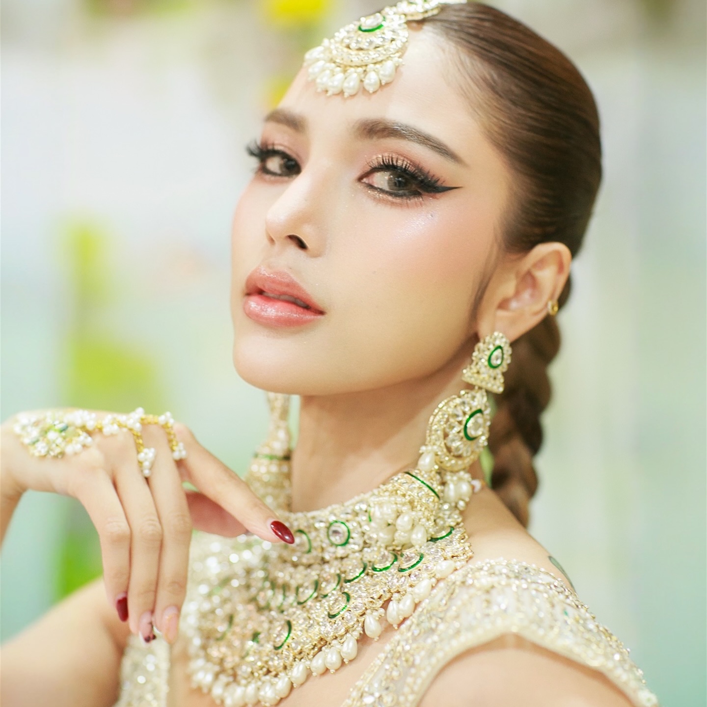 อุ้ม - ลักขณา วัธนวงส์ศิริ