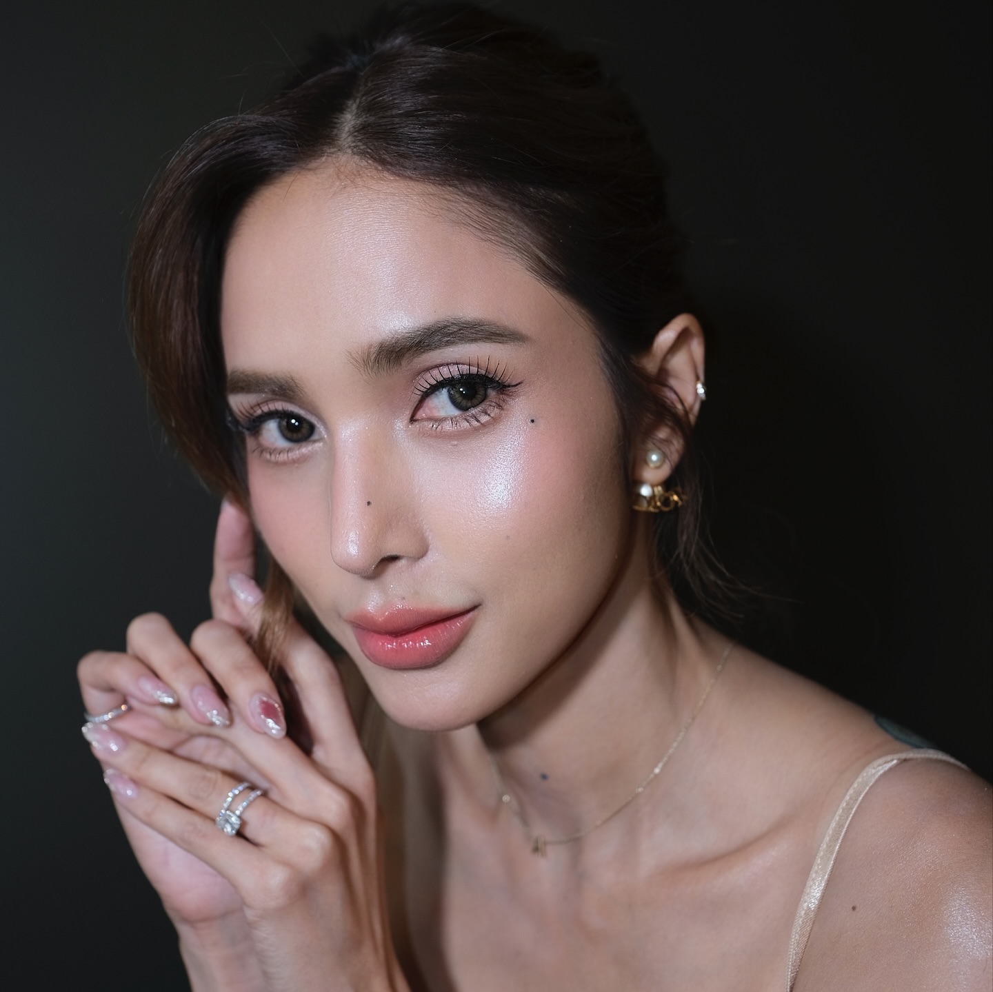 อุ้ม - ลักขณา วัธนวงส์ศิริ