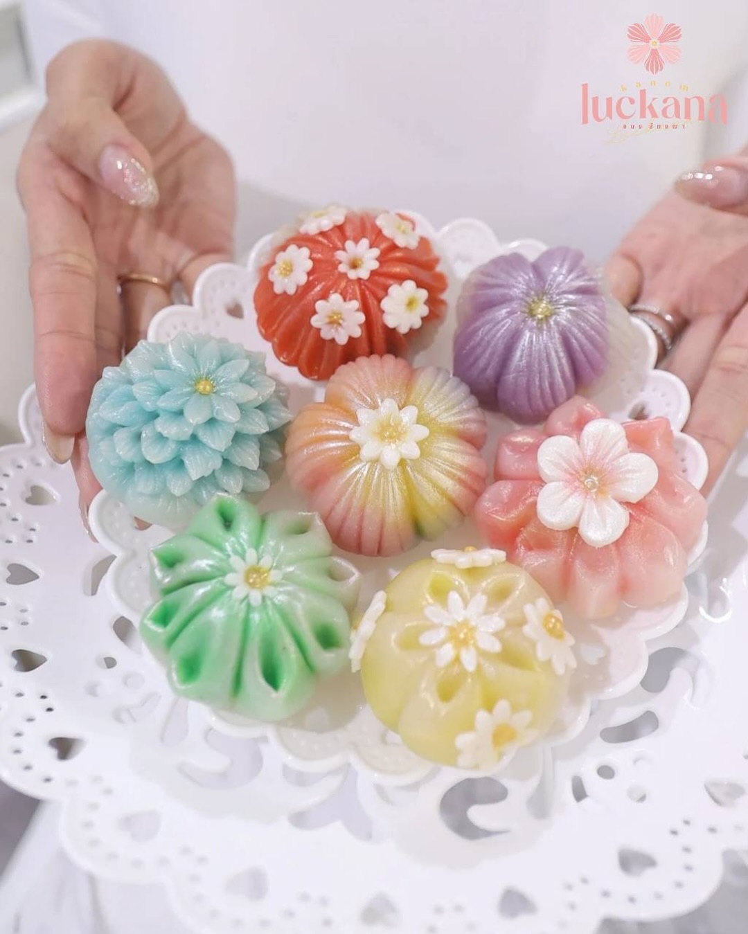 อุ้ม - ลักขณา วัธนวงส์ศิริ