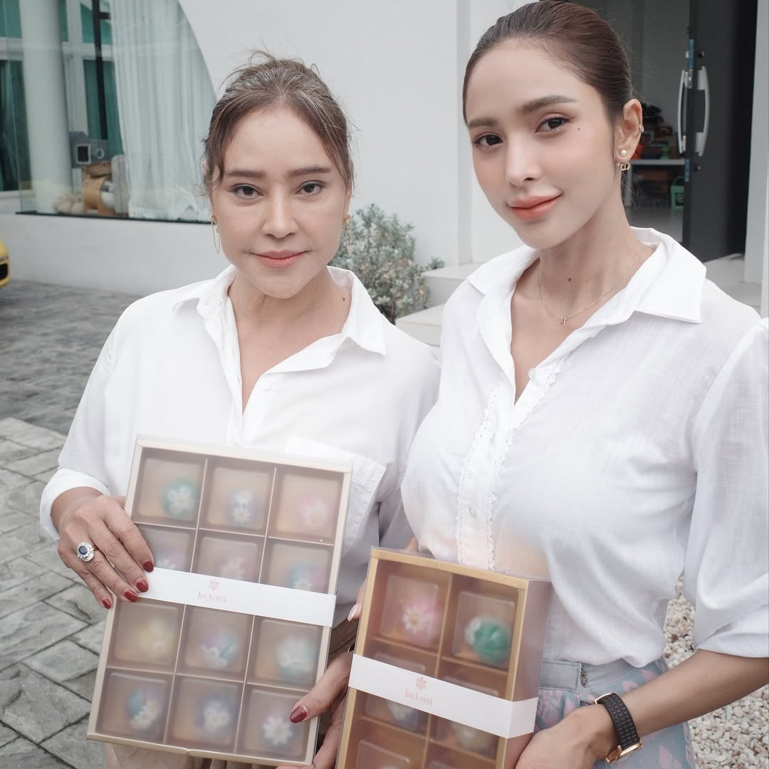อุ้ม - ลักขณา วัธนวงส์ศิริ