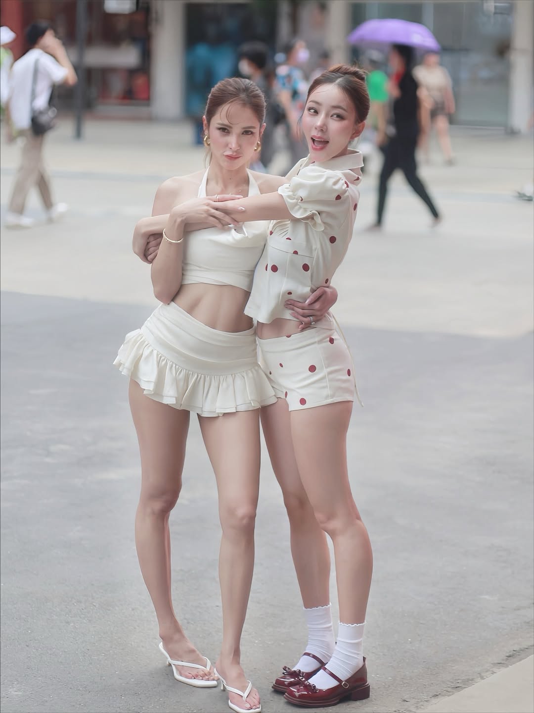 อุ้ม - ลักขณา วัธนวงส์ศิริ