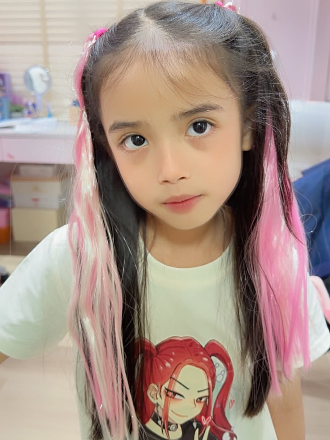 อุ้ม - ลักขณา วัธนวงส์ศิริ