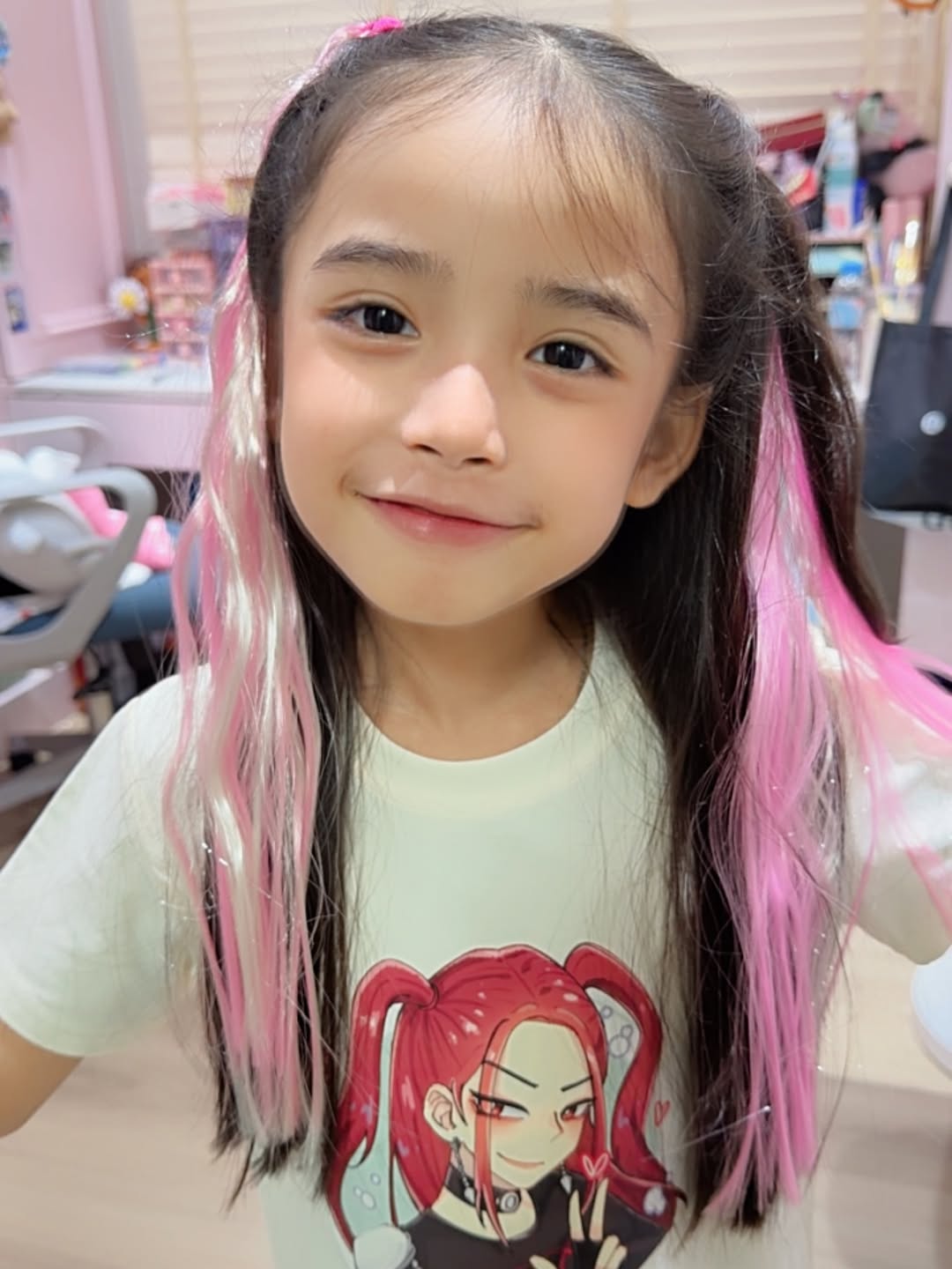 อุ้ม - ลักขณา วัธนวงส์ศิริ