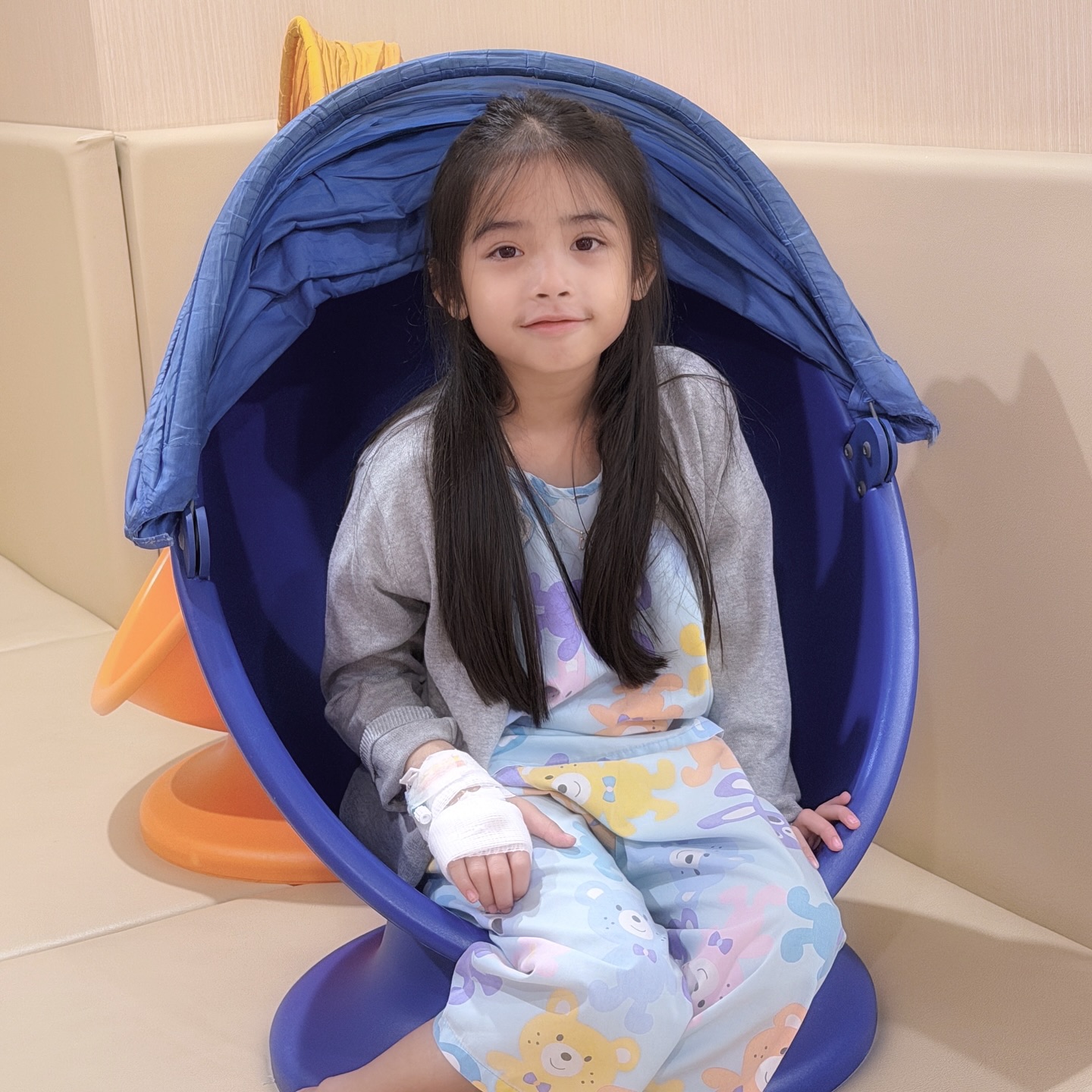 อุ้ม - ลักขณา วัธนวงส์ศิริ