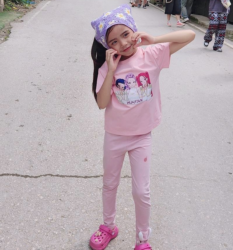 อุ้ม - ลักขณา วัธนวงส์ศิริ