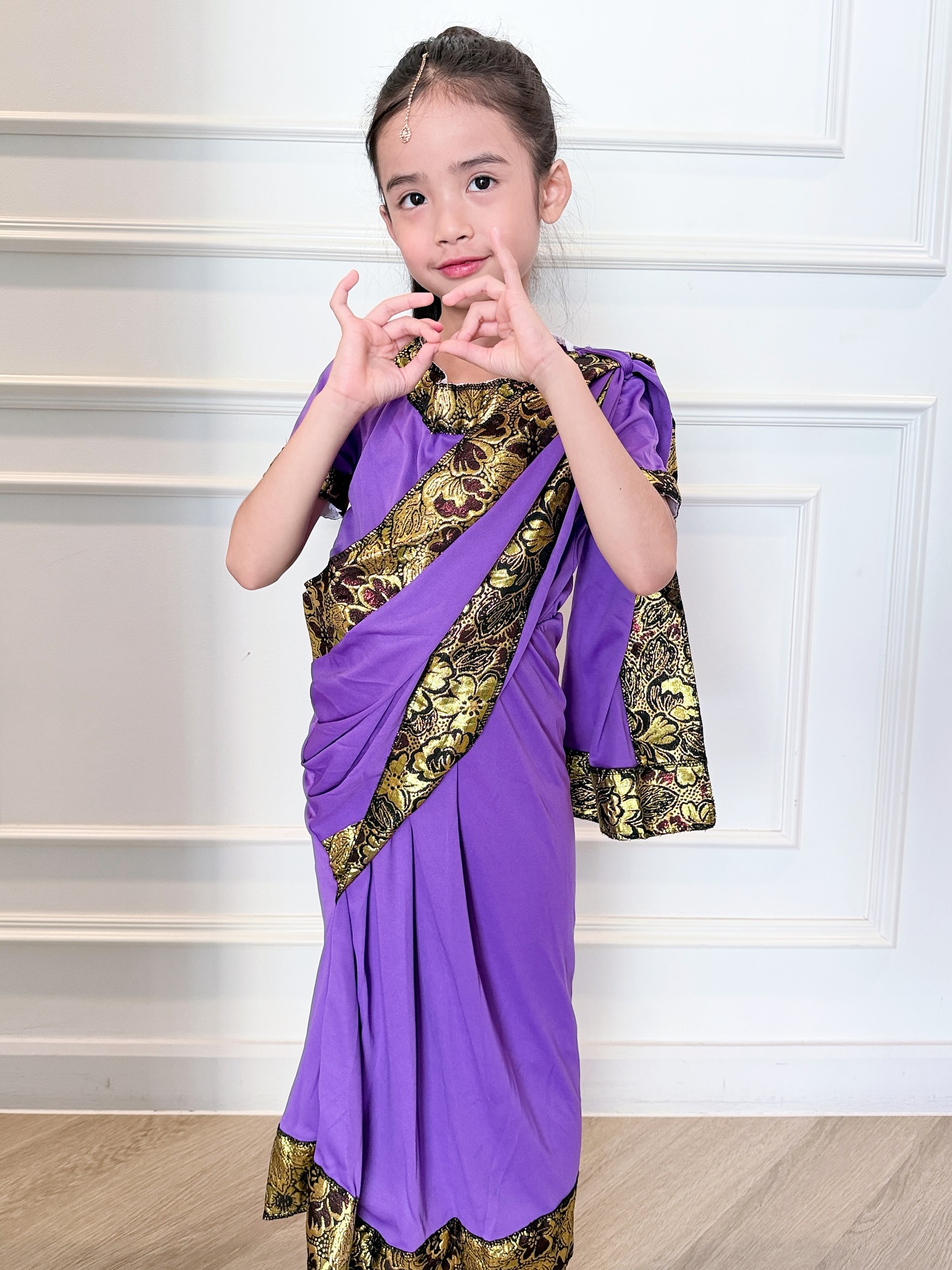 อุ้ม - ลักขณา วัธนวงส์ศิริ