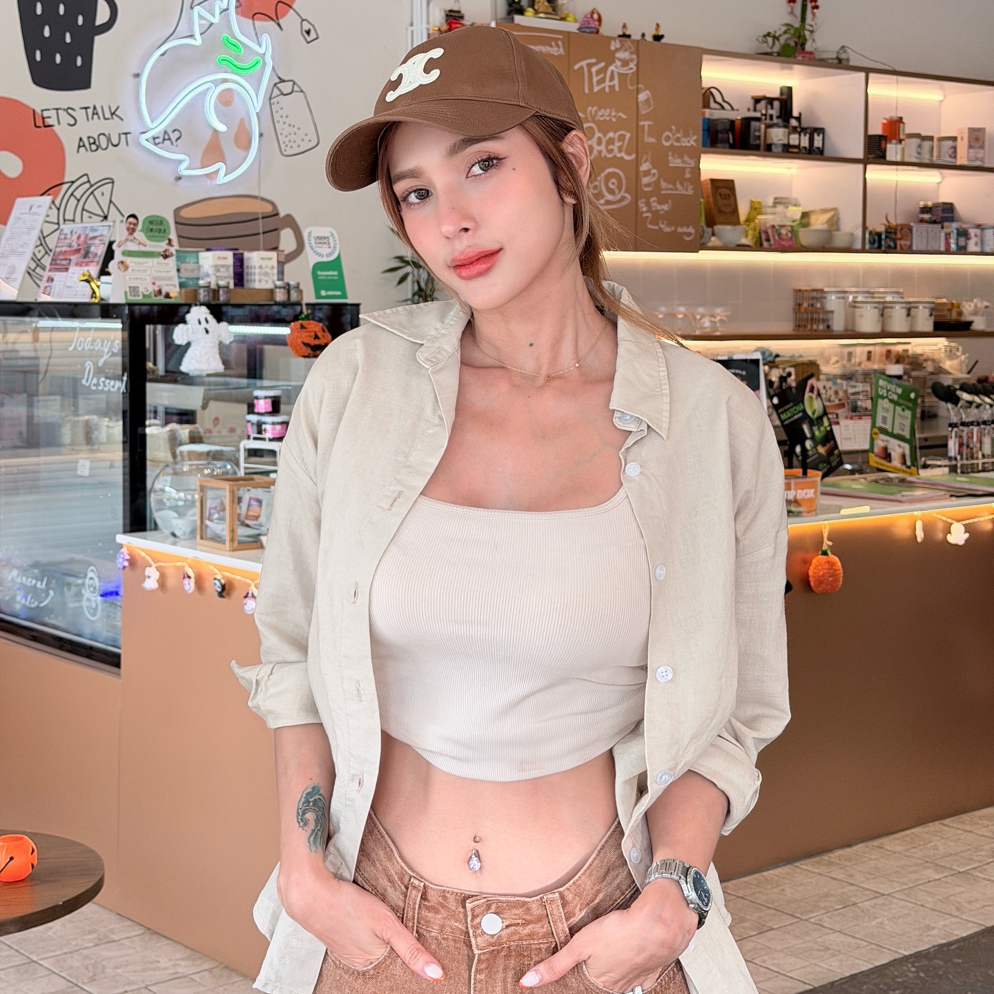 อุ้ม - ลักขณา วัธนวงส์ศิริ