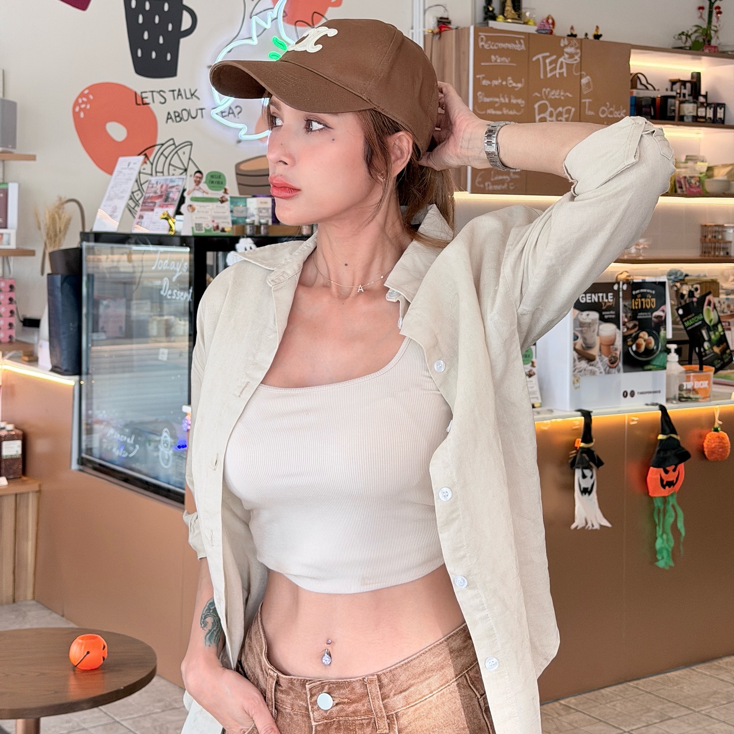 อุ้ม - ลักขณา วัธนวงส์ศิริ