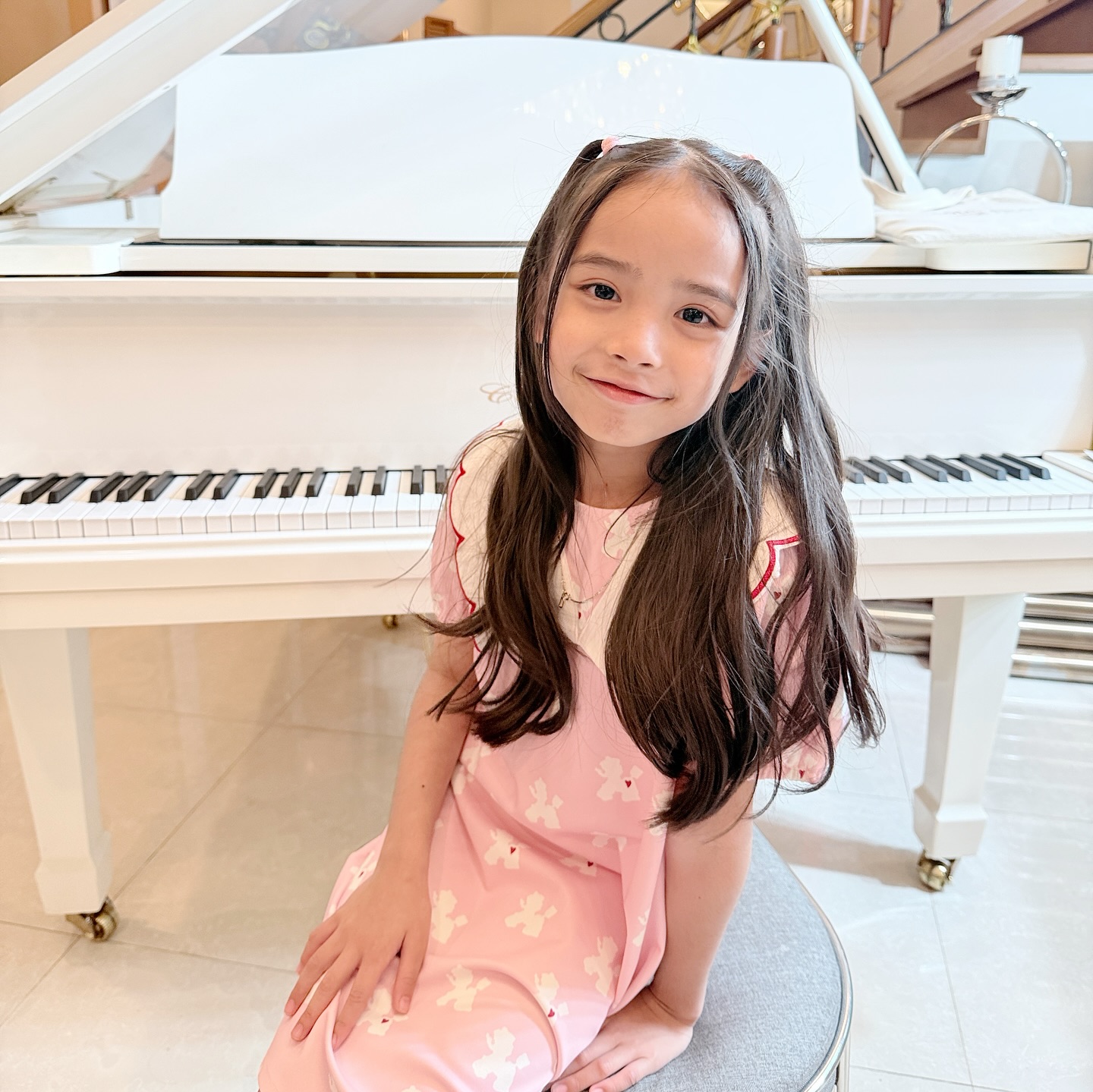 อุ้ม - ลักขณา วัธนวงส์ศิริ