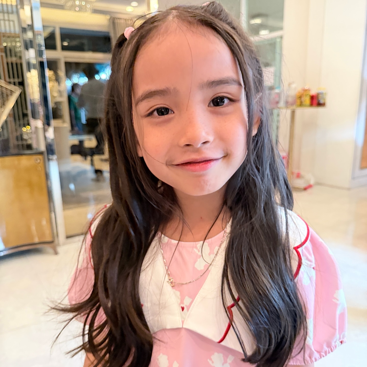 อุ้ม - ลักขณา วัธนวงส์ศิริ