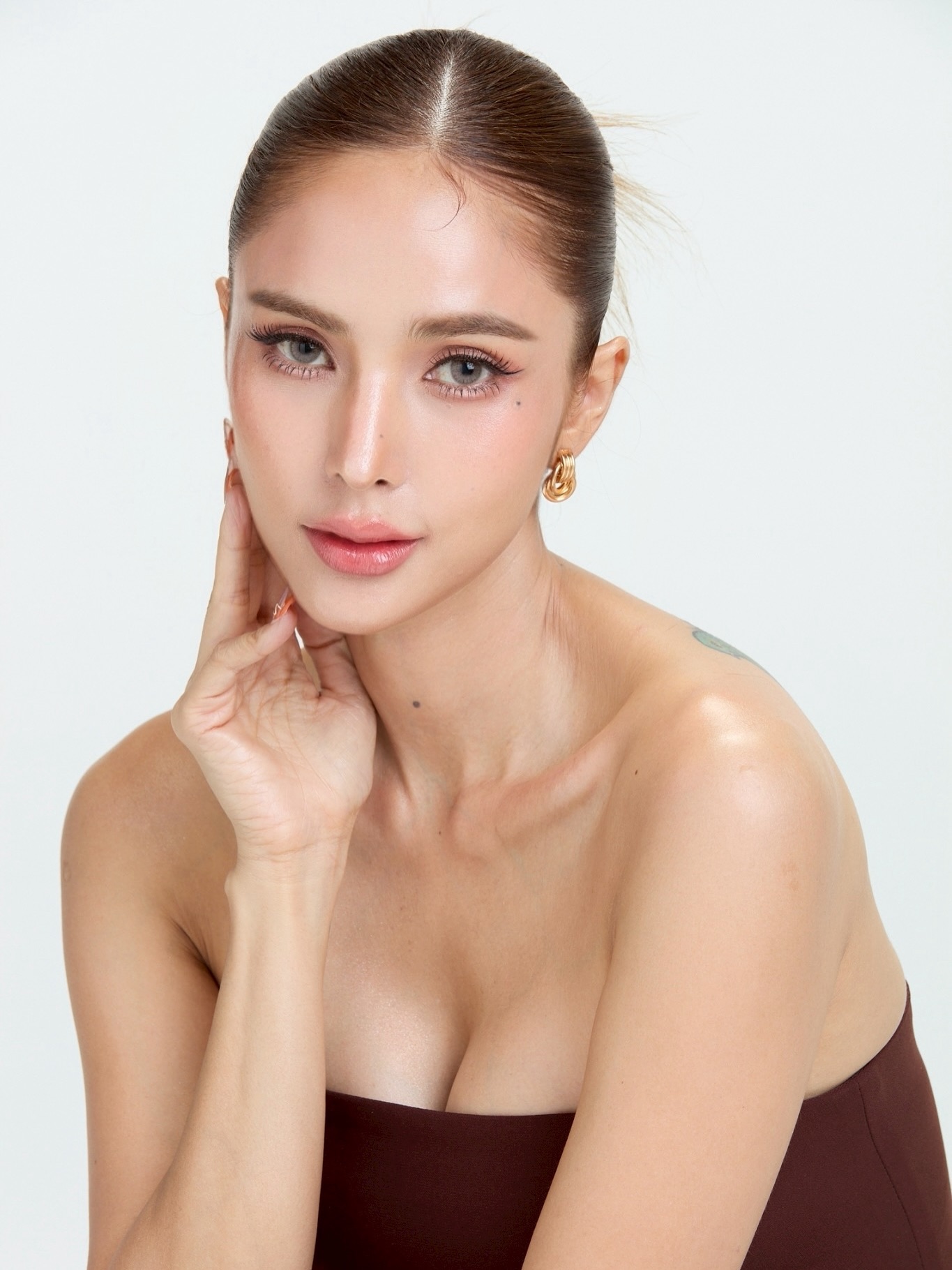 อุ้ม - ลักขณา วัธนวงส์ศิริ