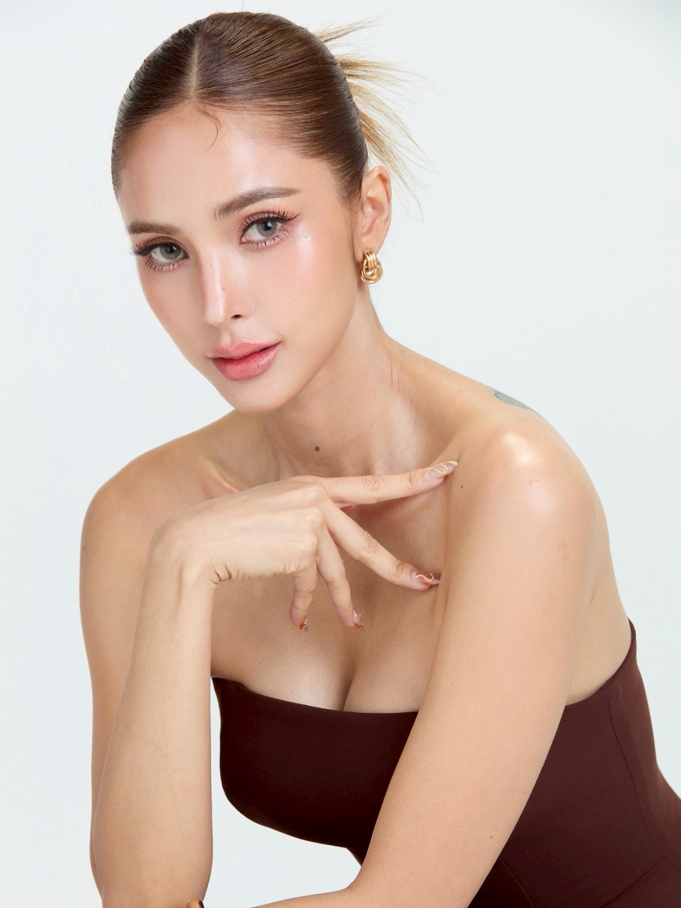 อุ้ม - ลักขณา วัธนวงส์ศิริ