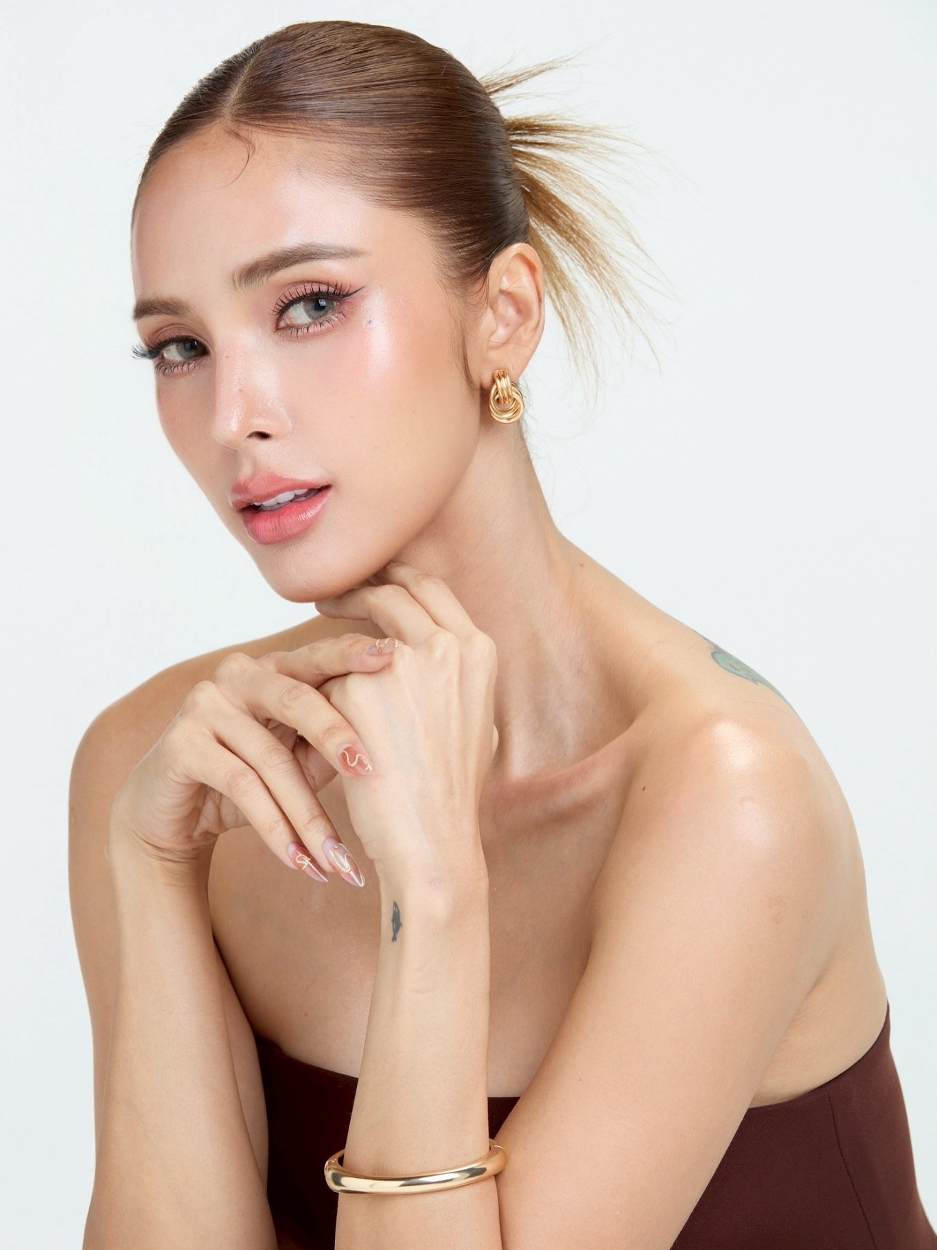 อุ้ม - ลักขณา วัธนวงส์ศิริ