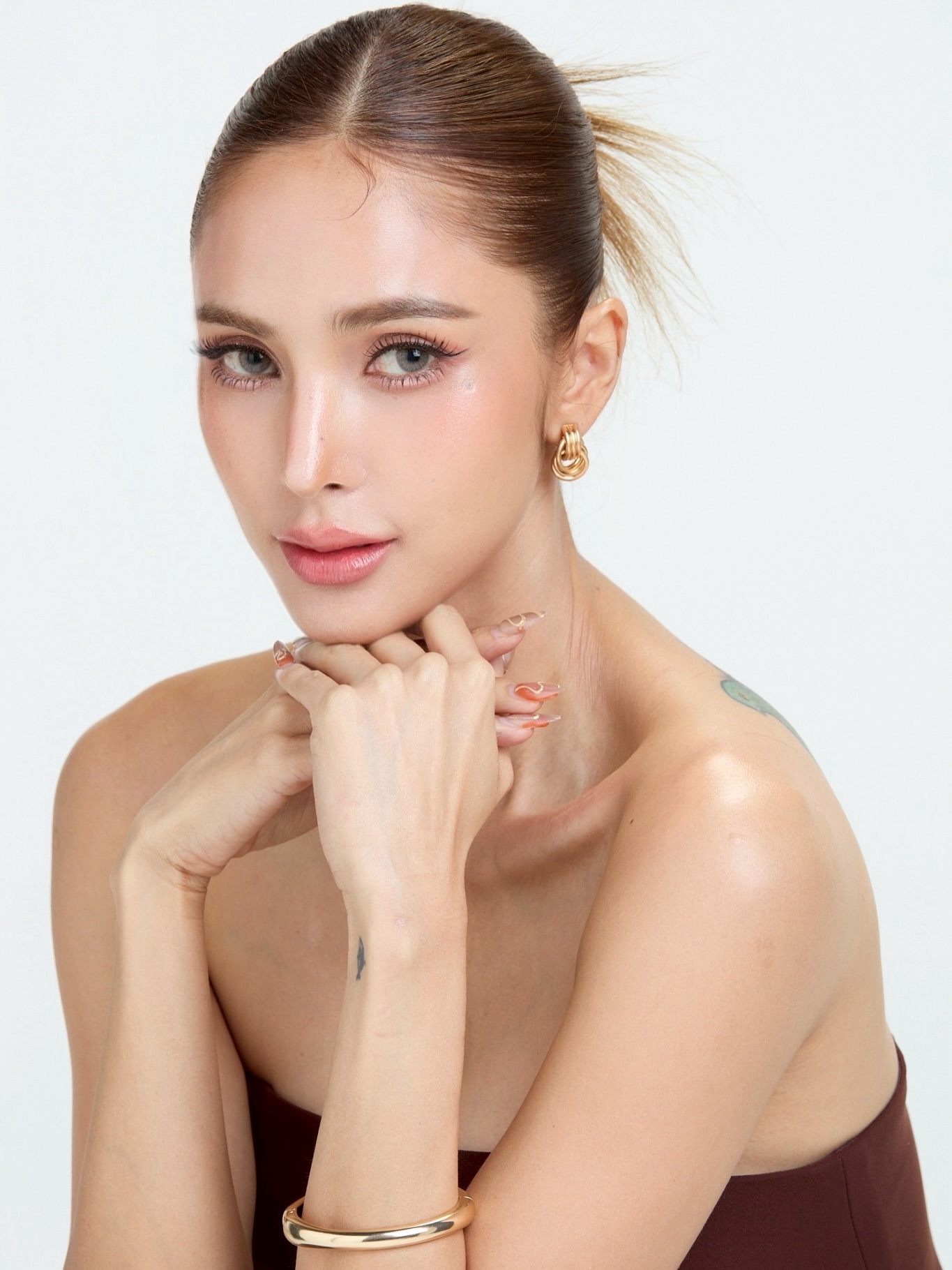 อุ้ม - ลักขณา วัธนวงส์ศิริ