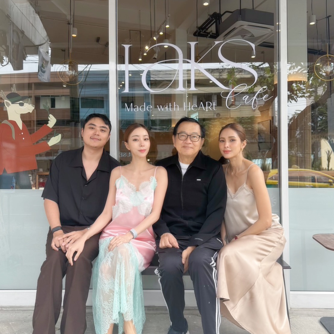 อุ้ม - ลักขณา วัธนวงส์ศิริ